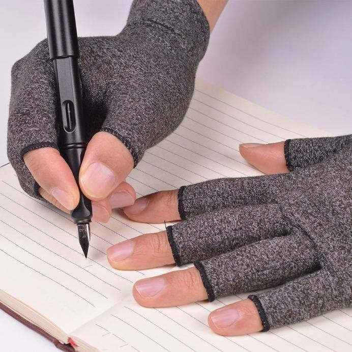 raynaud's, raynaud's gloves, raynaud's glove, raynaud's disease, raynaud's phenomenon, draw gloves, artist gloves, fibromyalgia, fibromyalgia gloves, nerve gloves, finecompress gloves